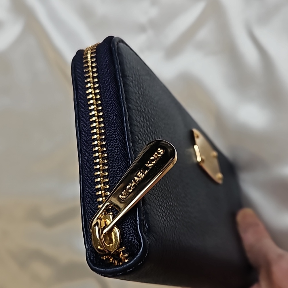 Michael Kors Zip Around Wallet clutch NAVY BLUE Gold Hardware - Picture 5 of 12